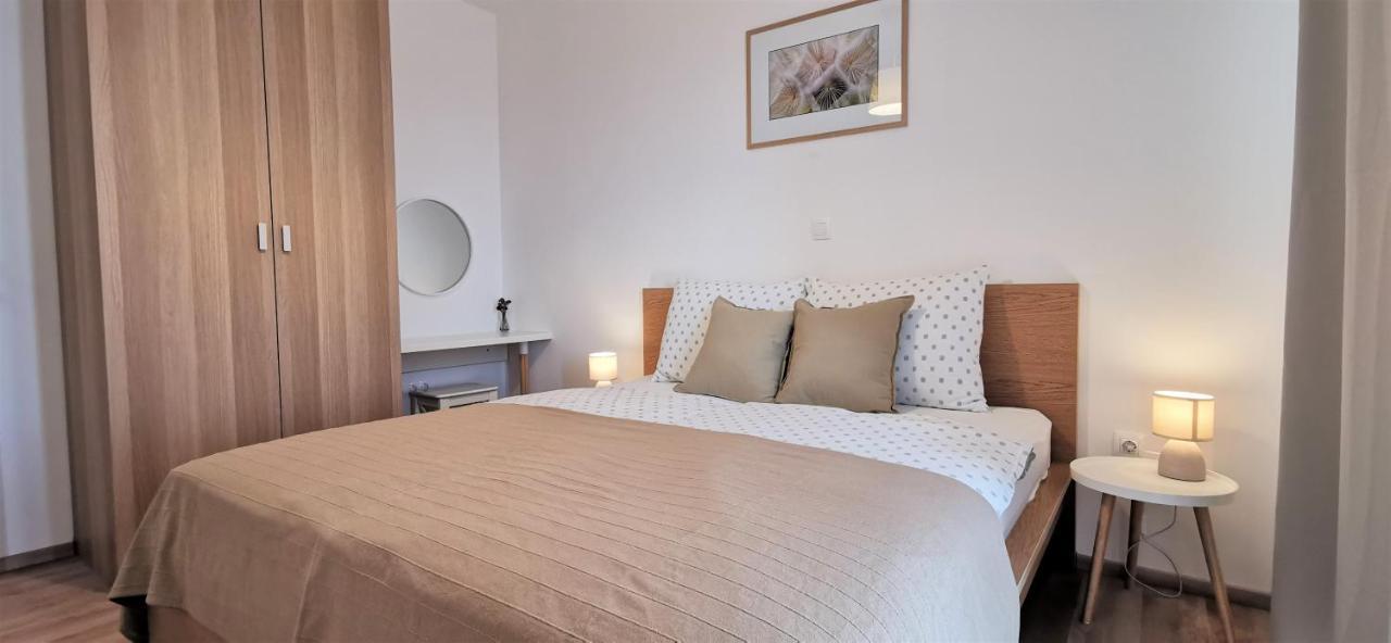 Rock Apartments Novalja Phòng bức ảnh